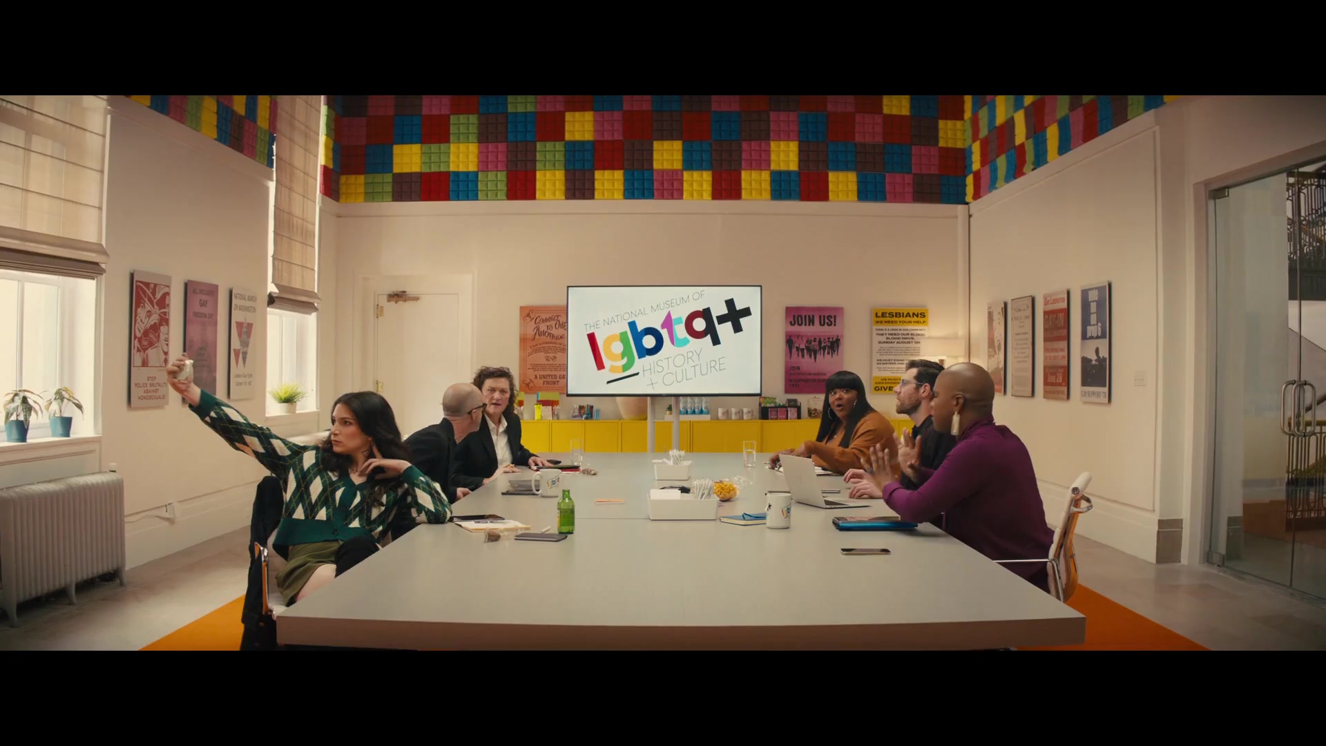 bros-官方红乐队预告片(2022)billy eichner,bowen yang_哔哩哔哩bili