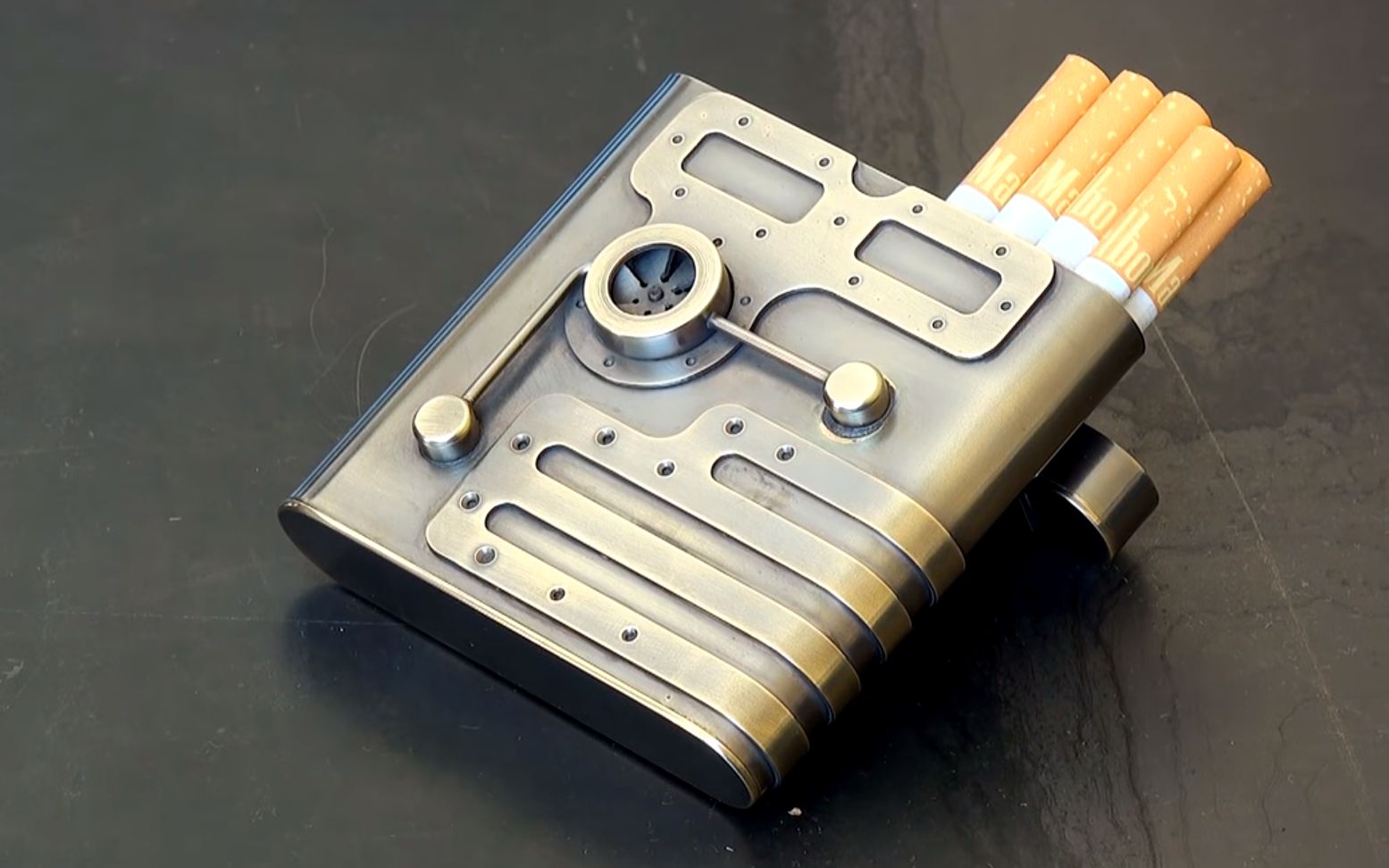 【金属工艺】切割焊接 打磨做旧 蒸汽朋克风格铜色烟盒