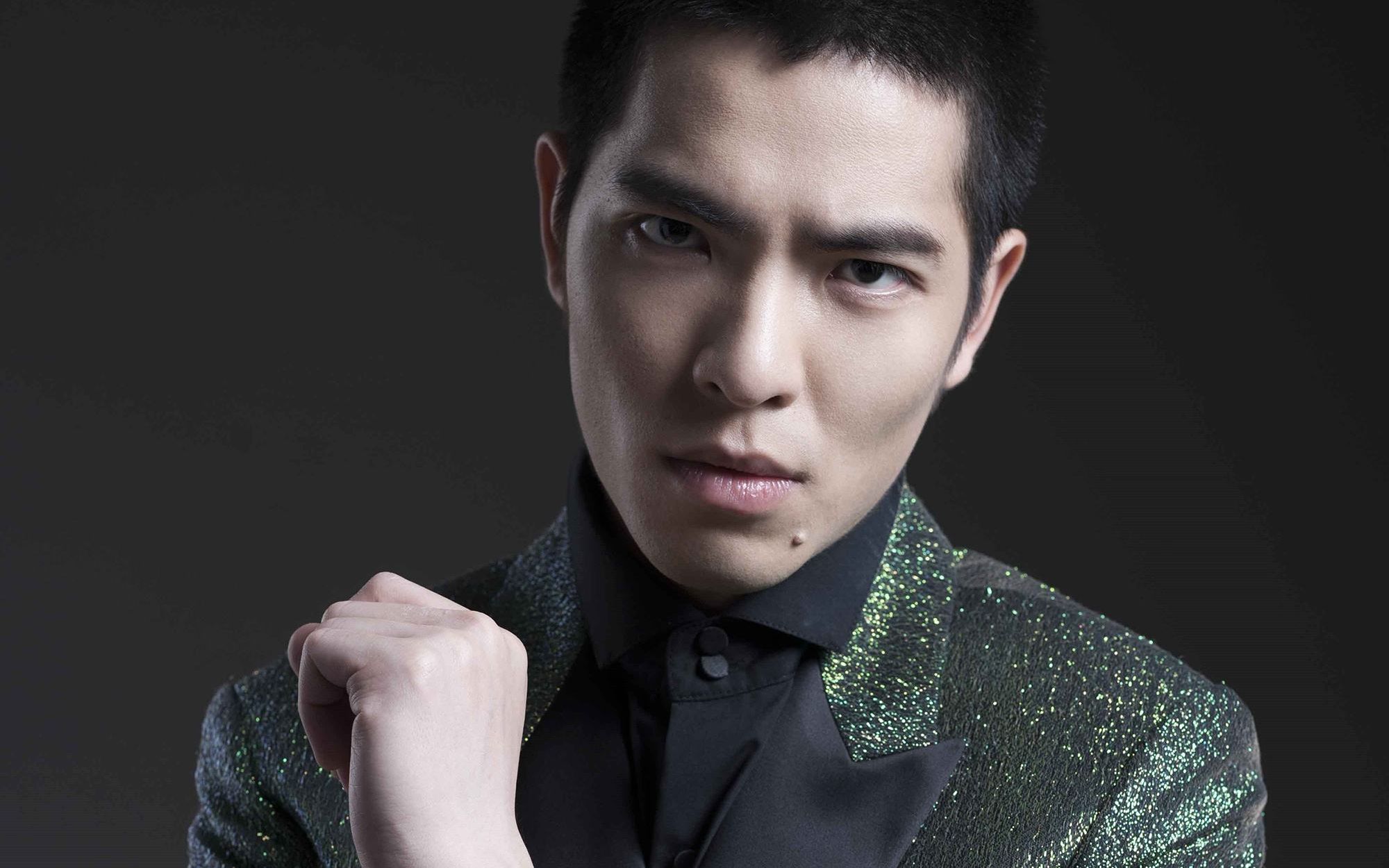 铁肺女孩袁野夕深情演唱《在你的双眼遇见》,嗓音一出"秒杀"一片人!