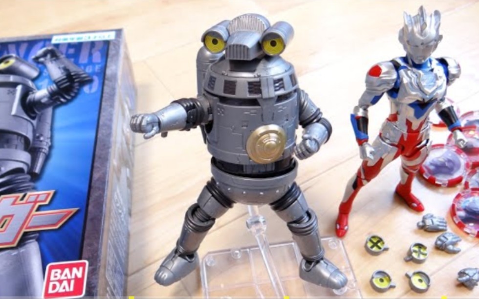 迷你拼装泽塔奥特曼特空机一号赛文加把玩视频转自youtube原作者レオ