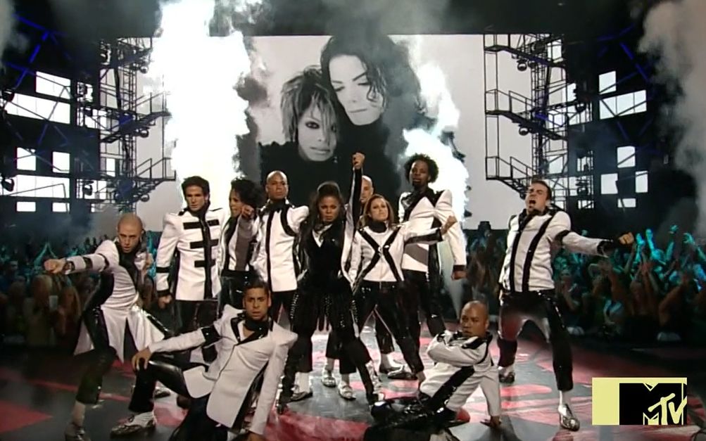 [图]【珍妮杰克逊致敬MJ】Janet Jackson tribute to Michael Jackson - Scream (Live 2009 VMA)