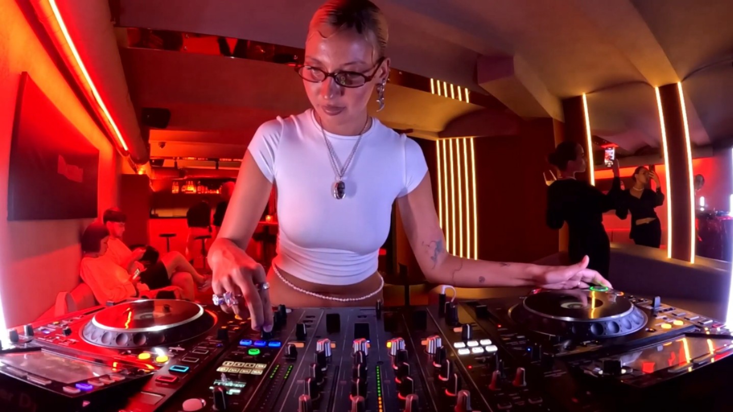 GABI | LIVE DJ SET (electronic, breakbeat, techno, house)