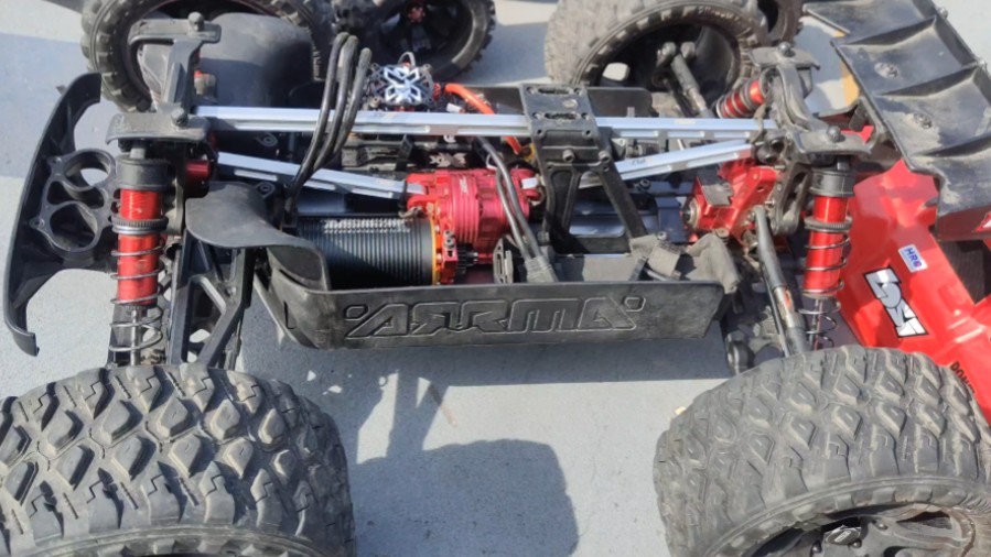 31斤大流浪 恐怖重量 滑板场 前空翻接后空翻