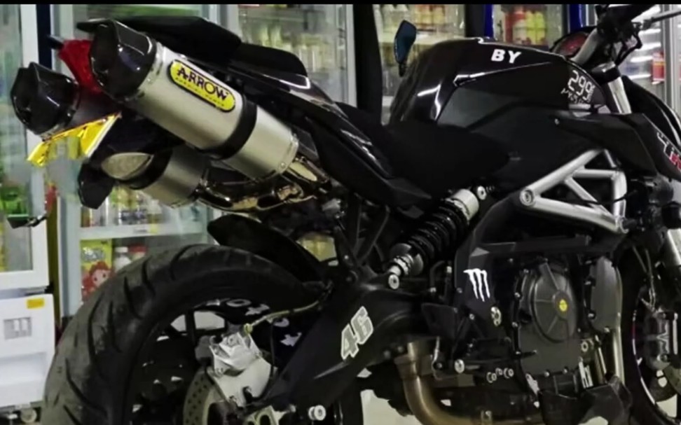 贝纳利黄龙600升级改装箭牌尾段排气