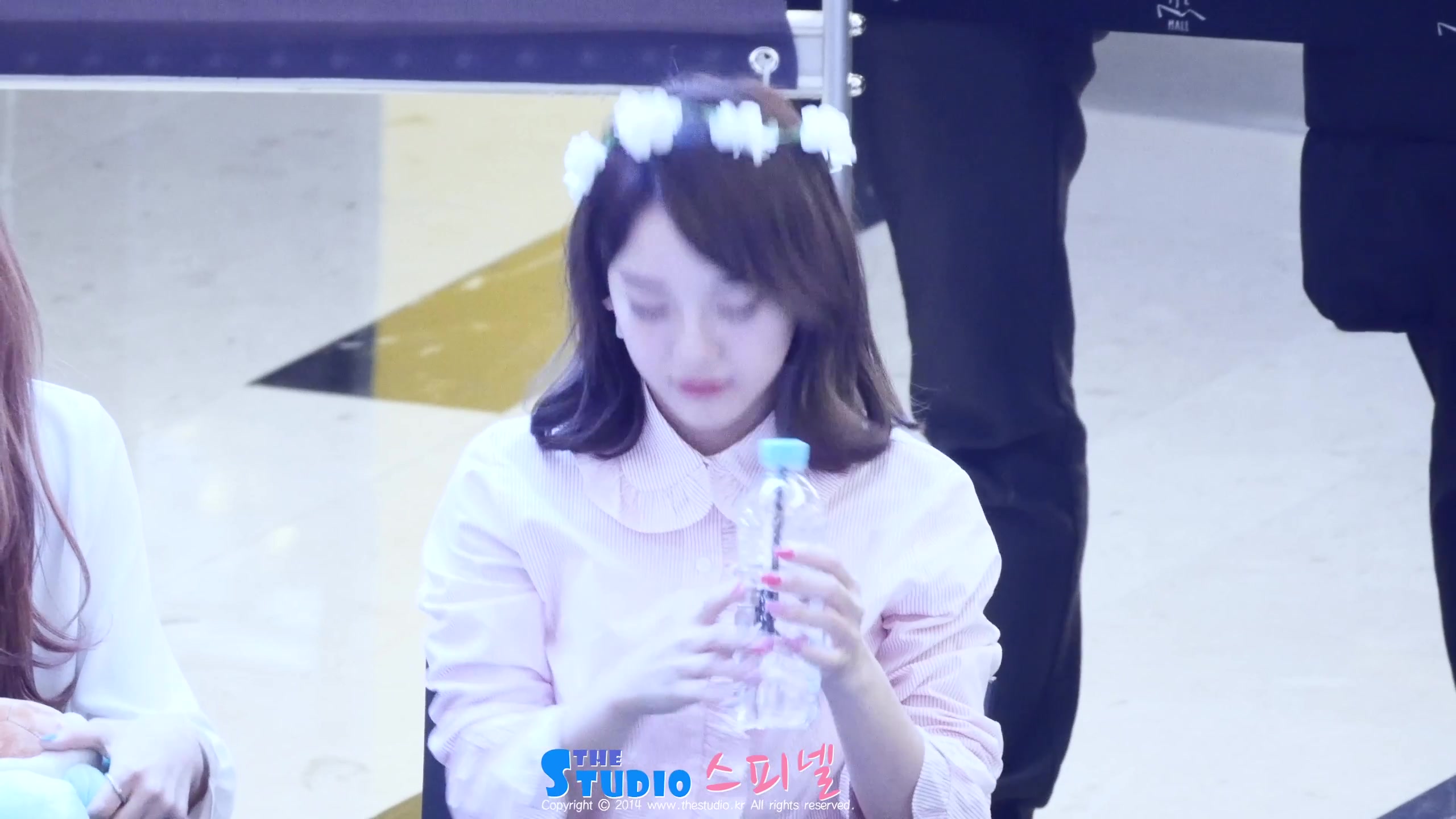 [图]gugudan 170303 구구단 세정 직캠 gugudan Sejeong fancam (여의도 팬사인회) b