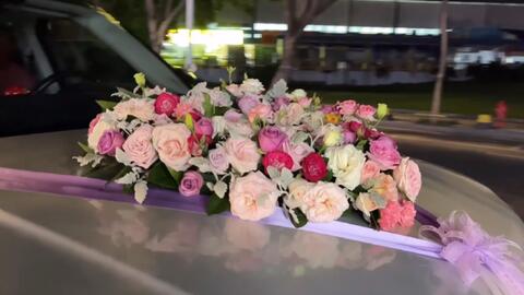 心形花车安装 自学玫瑰花心形花车安装过程教学步骤 婚礼花车 零基础花艺培训 插花艺术 哔哩哔哩 Bilibili