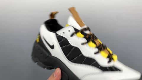 日本限定モデル】 NIKE ACG AIR MADA 箱無し スニーカー - dovery2y.org