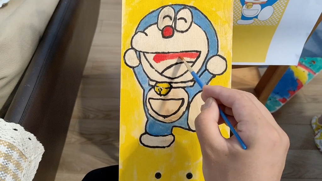 第一次在滑板上画画!_哔哩哔哩_bilibili