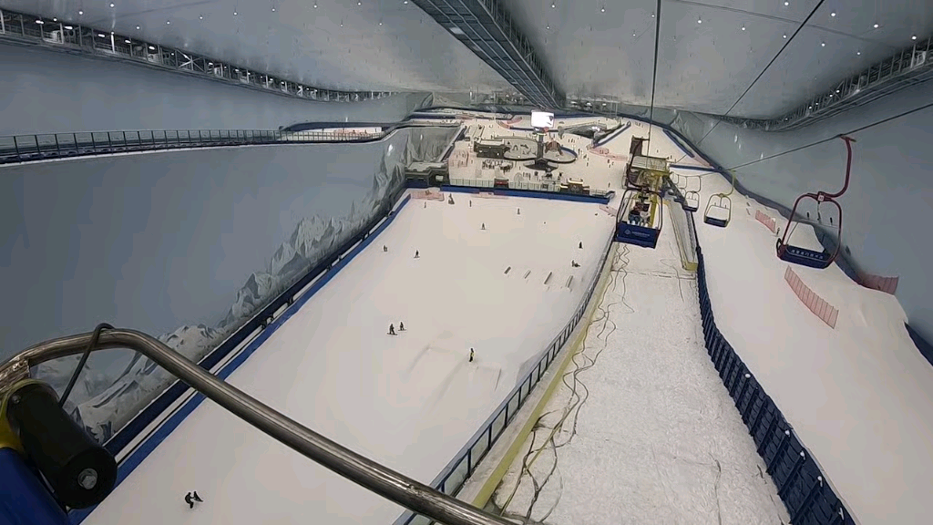 成都都江堰融创雪世界单板滑雪初体验