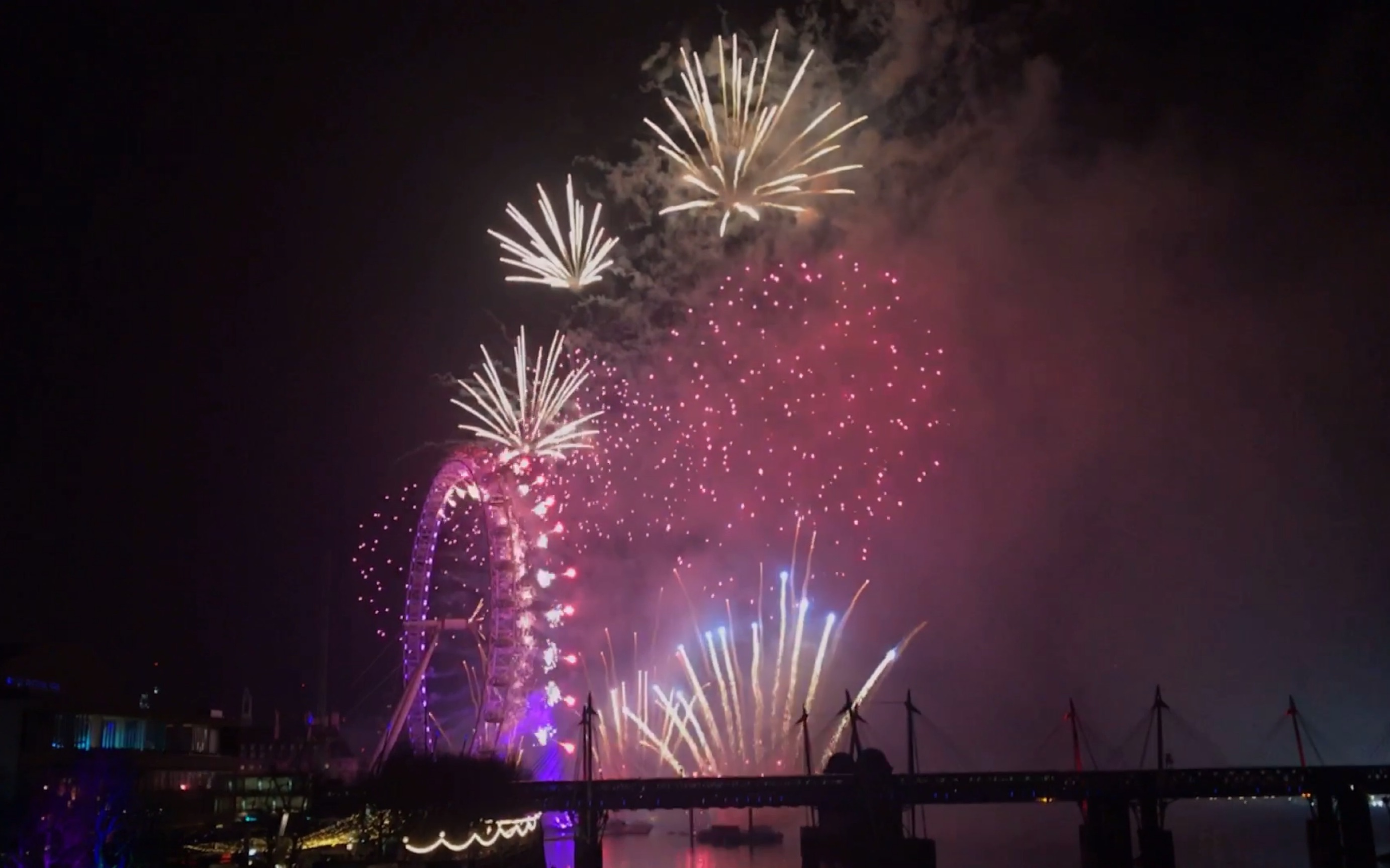 2020年伦敦眼跨年烟花漫天烟火灿若星河