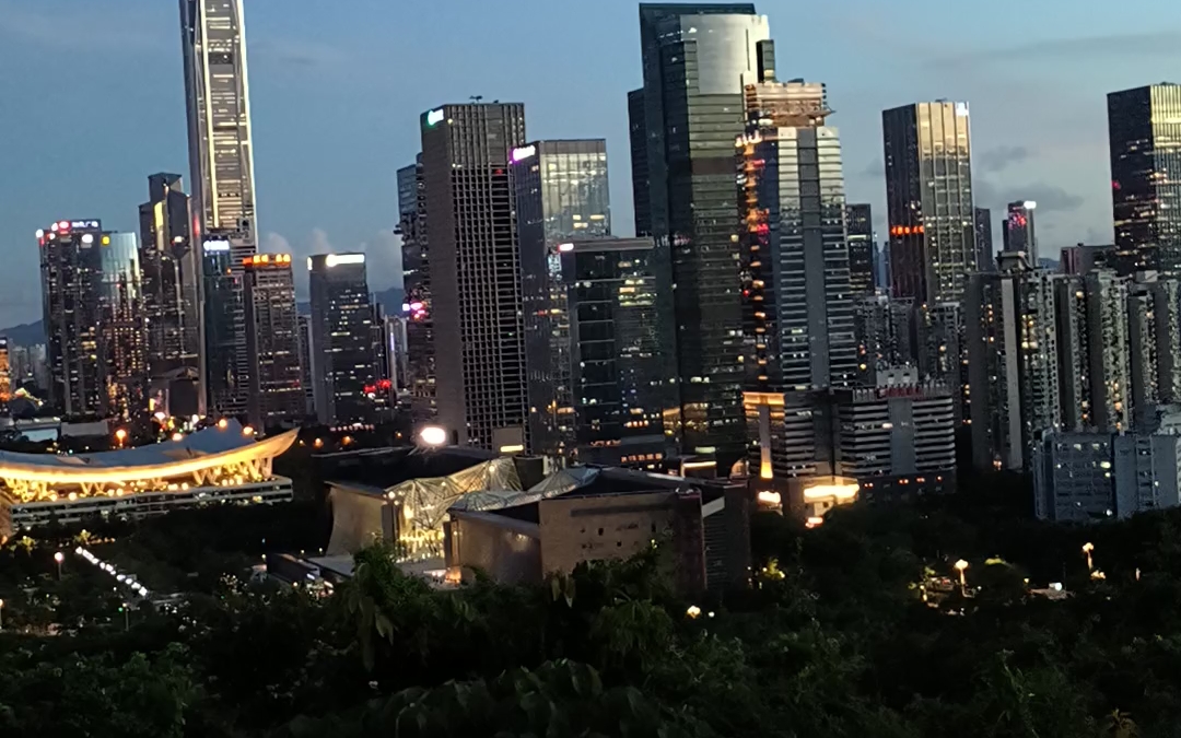 实拍广东深圳美丽天际线,高楼大厦密集,堪比香港