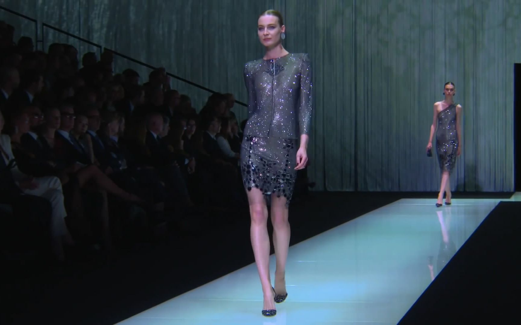 [图]【阿玛尼40周年时装秀演出】  40 Years of Armani - The Show