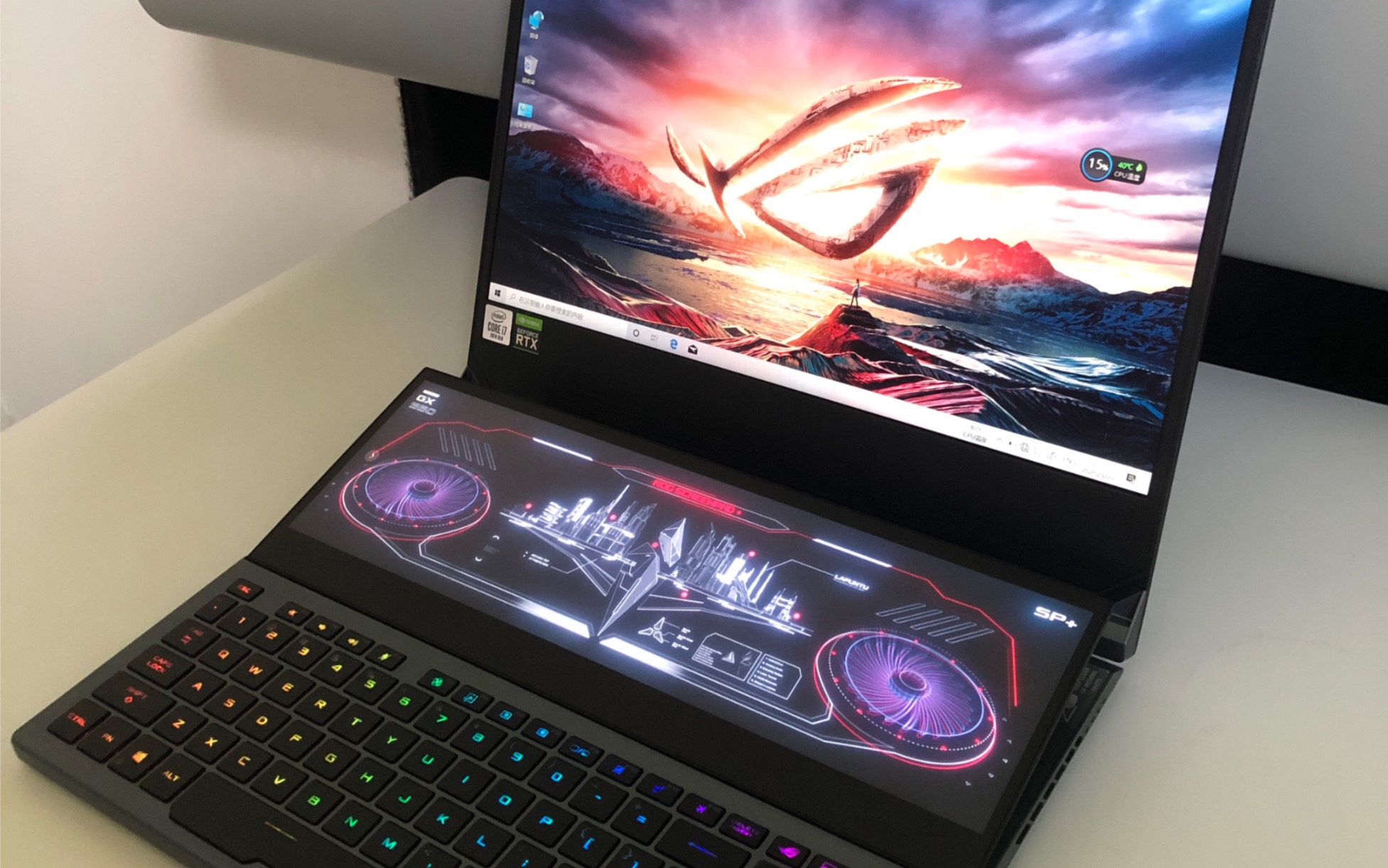 活动作品科技与颜值的结合体玩家国度冰刃双屏笔记本