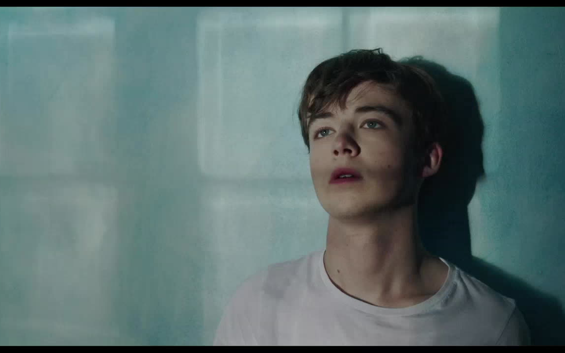 [图]【Alex Lawther】离别是美丽的 gasoline