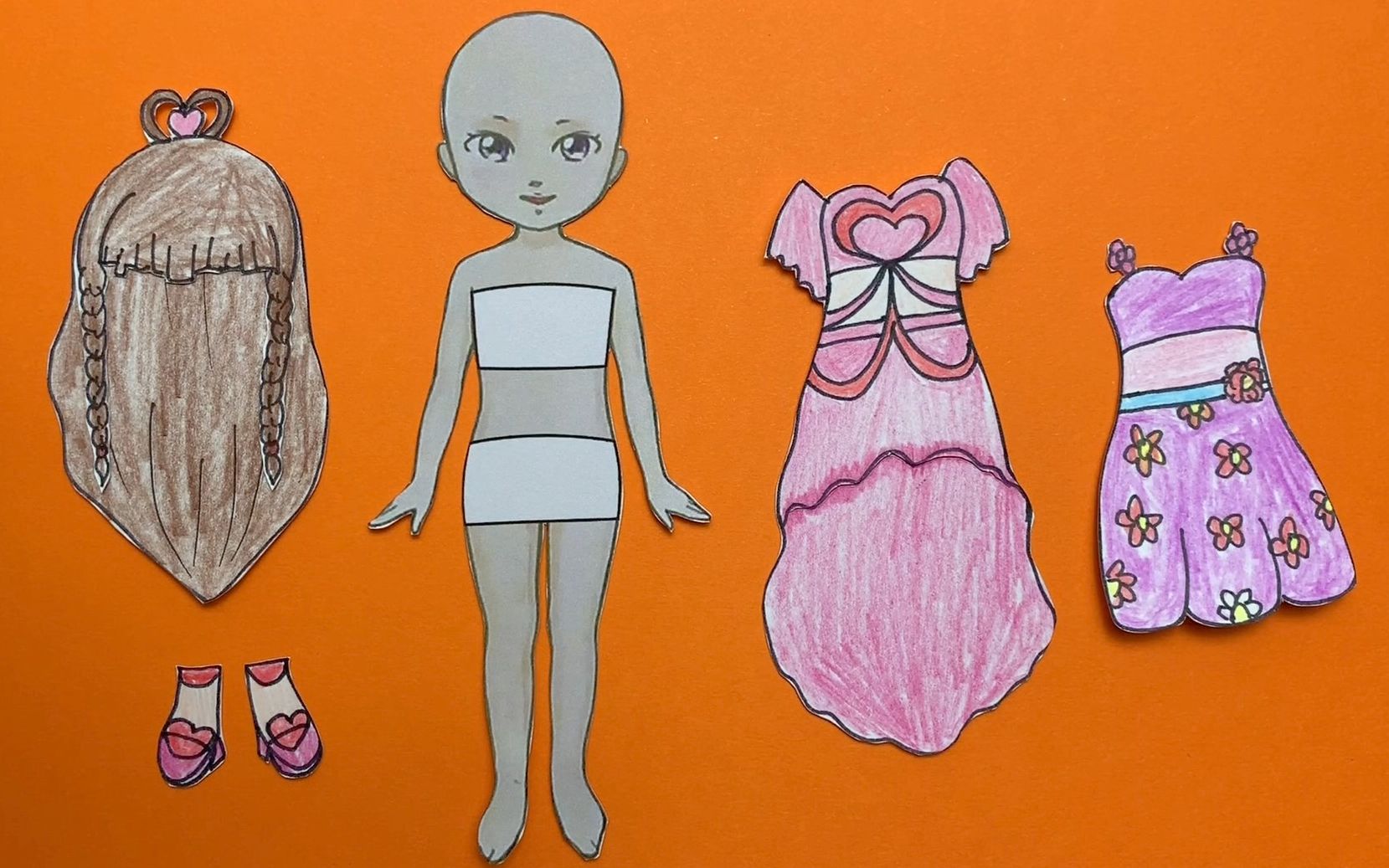 创意手绘教程:叶罗丽纸娃娃王默的两个装扮哪个是你的最爱呢?