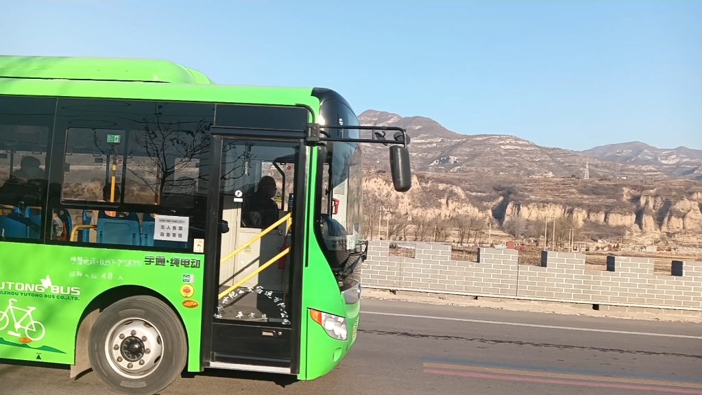 平定公交车,西城客运站-平阳湖景区站628路公交车娘子关进站