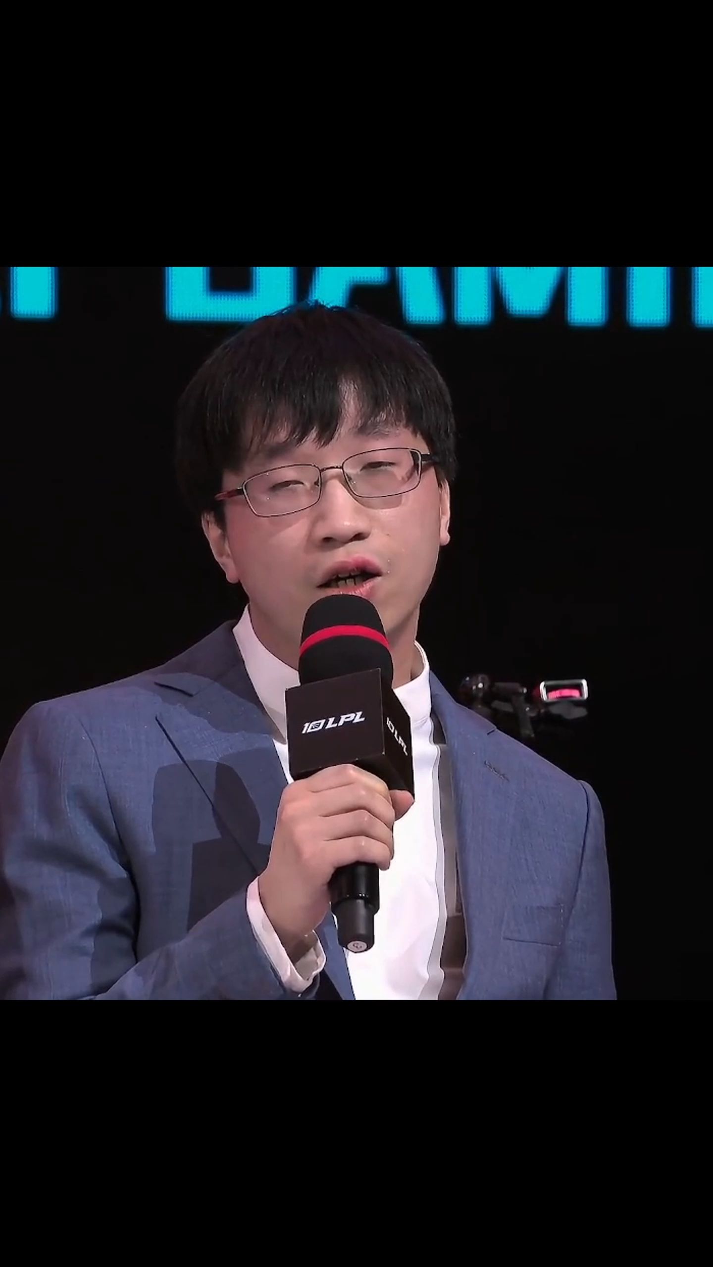 tabe教练好狂啊!你期待明天的比赛吗?预测一波吧!