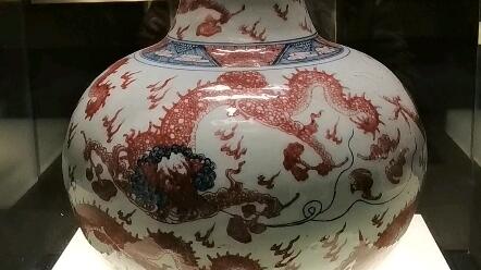 青花釉里红云龙纹天球瓶（清乾隆1736—1795）_哔哩哔哩_bilibili