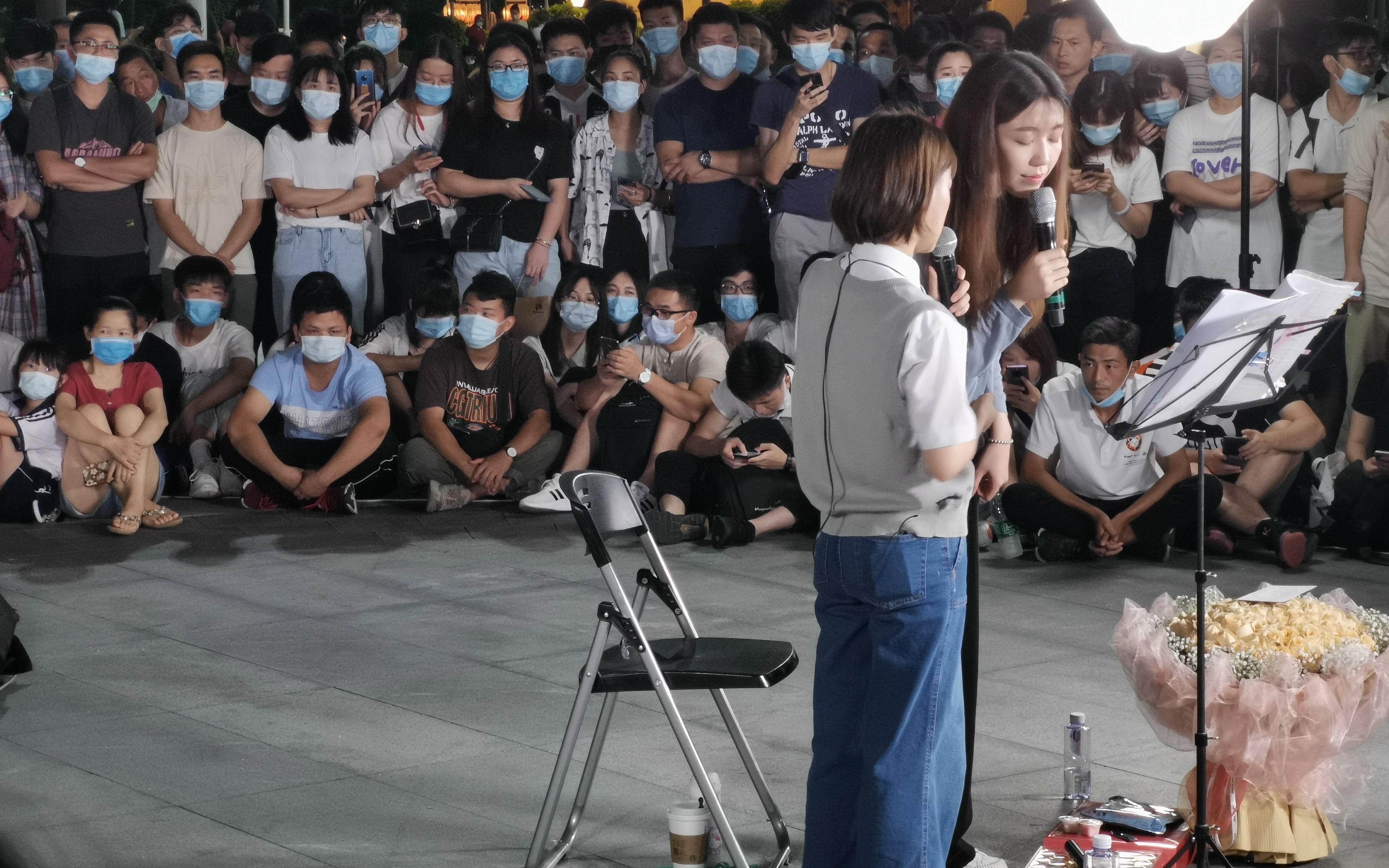 现有粉丝1700多万的抖音网红小阿七广州路演现场