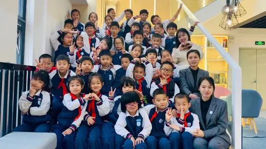 向日葵教室六一大戏《丑小鸭》