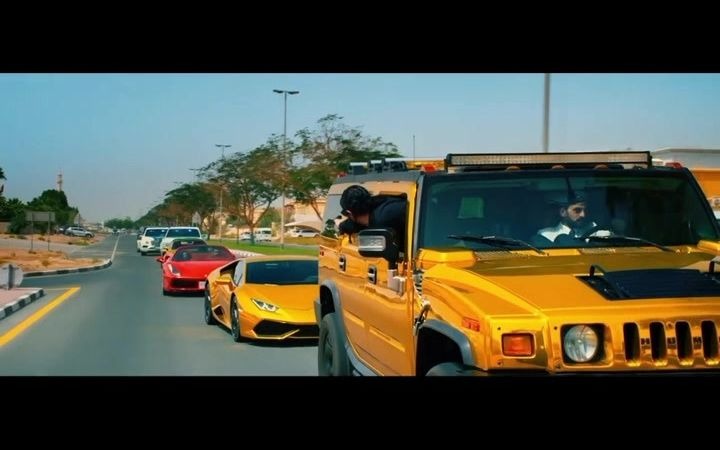 误杀现实题材全新突破急先锋里黄金跑车啥价格国立叔帮你们问导演了