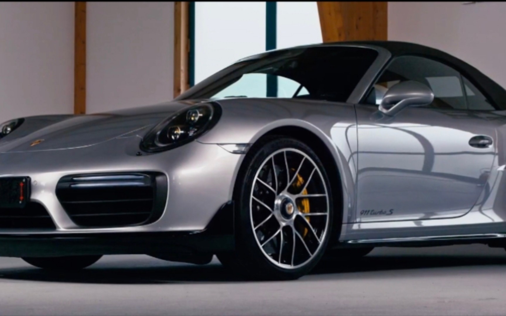 porsche 911 turbo s