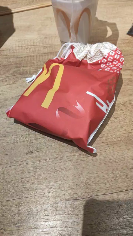 麦当劳玩具福袋_哔哩哔哩 (゜-゜)つロ 干杯~-bilibili