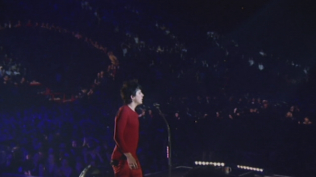 [图]Tes yeux noirs (Paradize Tour - Acte III à Paris-Bercy 2003) - Indochine