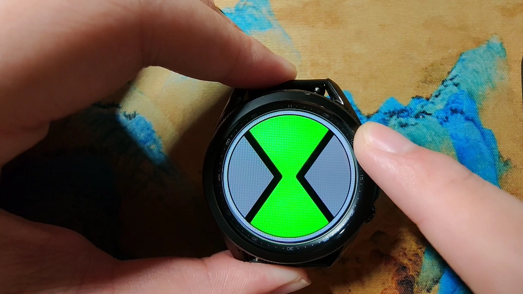 [图]三星galaxy watch3包含Ben 10旧版和终极异形版本的omnitrix的功能演示，带音效。