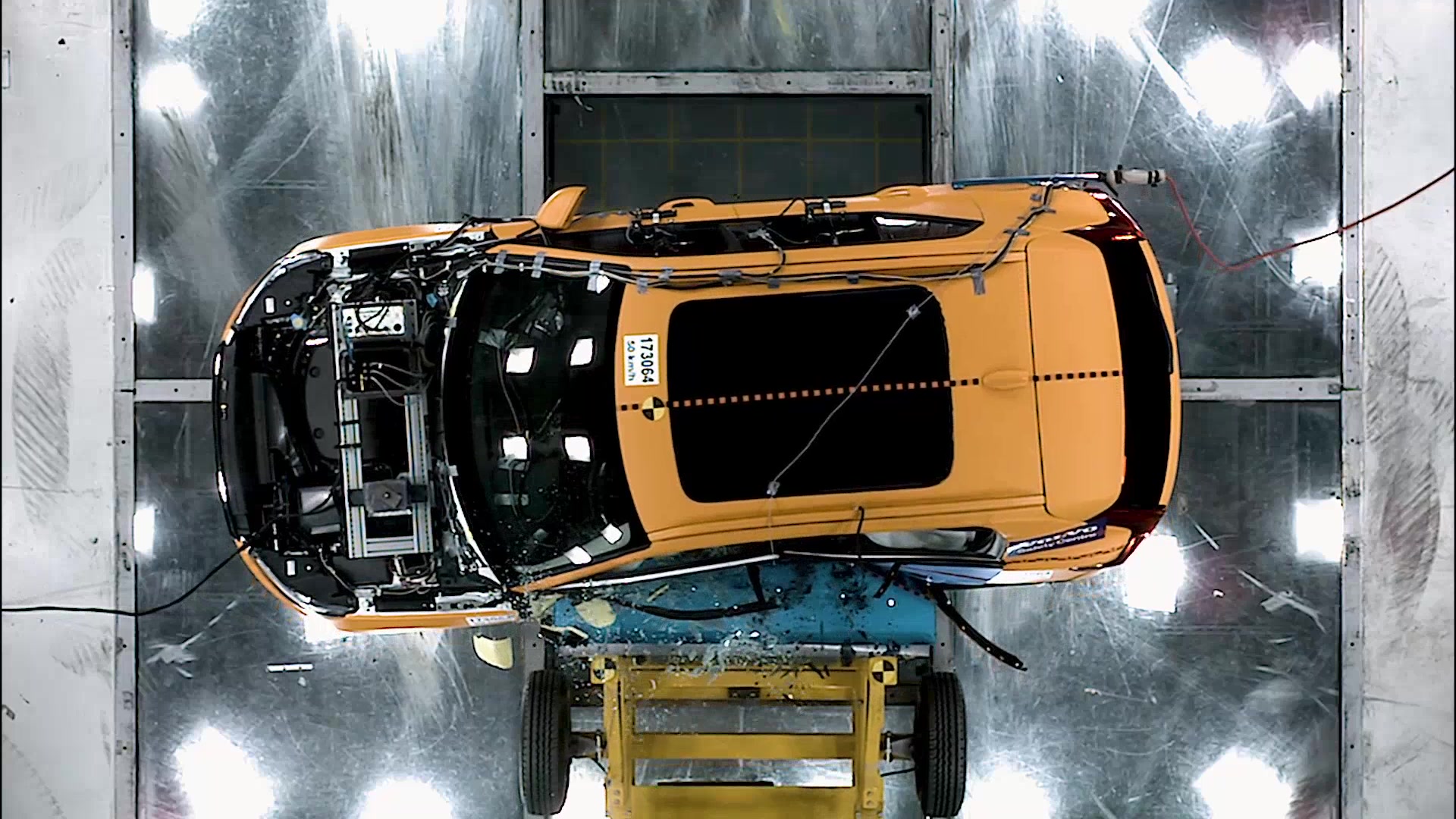 xc40侧撞测试50kmh