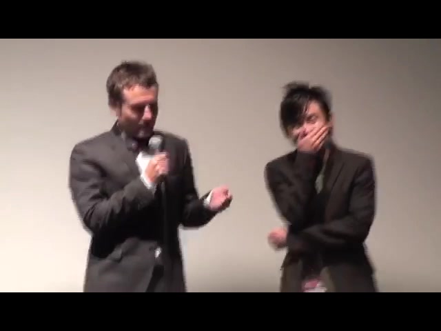 「中英字幕」【潜伏】温子仁&雷沃纳尔2010年TIFF红毯Q&A 温子仁喝高的样子什么大可爱说话太好听了哔哩哔哩bilibili