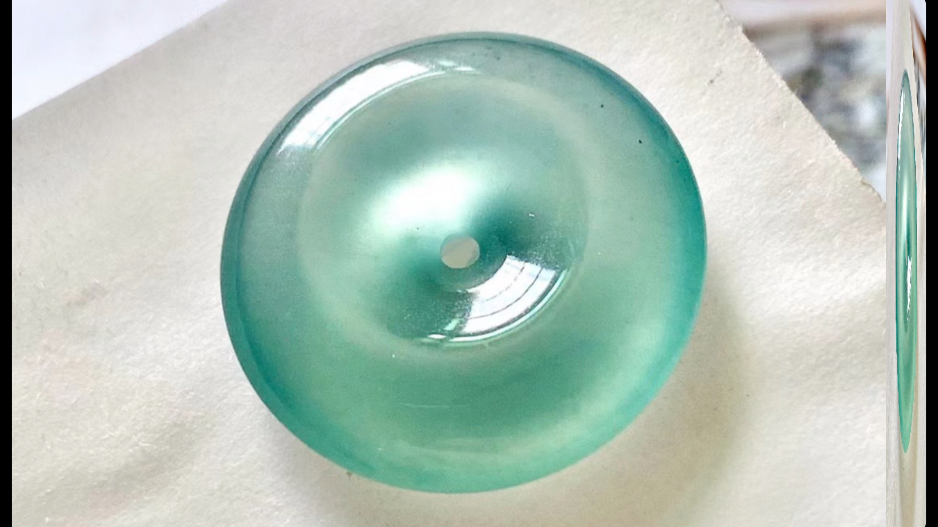 粉丝定制的湖水蓝翡翠平安扣起货了,一起来欣赏一下吧!