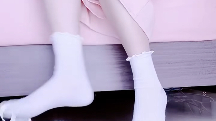 白袜加裙子真的yyds