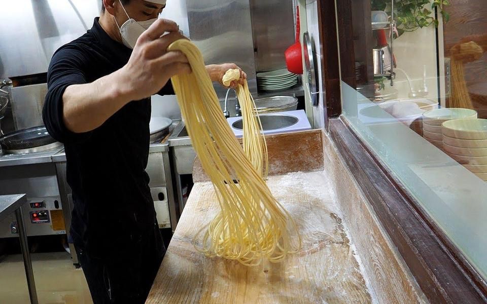 街頭美食 | 韓國 | 辣海鮮湯手工拉麵_嗶哩嗶哩 (゜-゜)つロ 乾杯