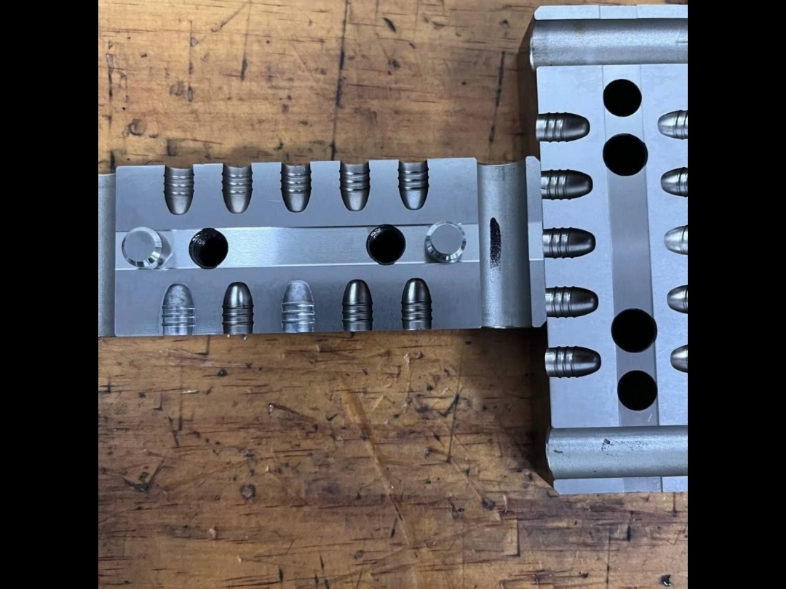 鲁班电火花合模下蛋母鸡铅坠模具,仔细看做工!诚信是金!