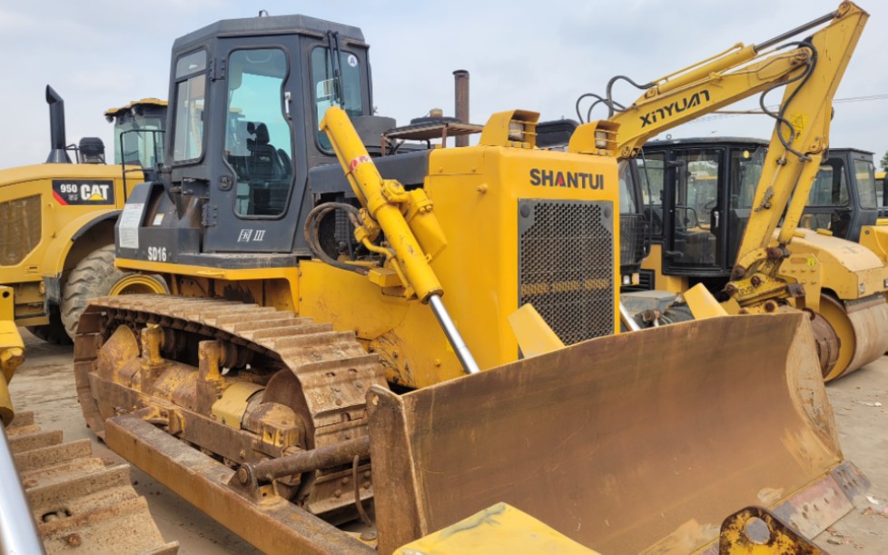 二手山推160推土机 现场实拍 二手干地手动挡推土机