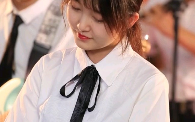 蓝光乐队的烟雨行舟美到爆