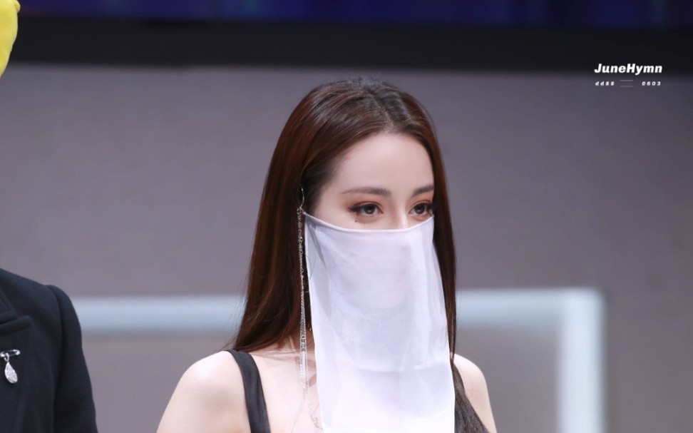 [迪丽热巴/时候/绝美面纱造型/眉眼间有星辰大海万种风情]