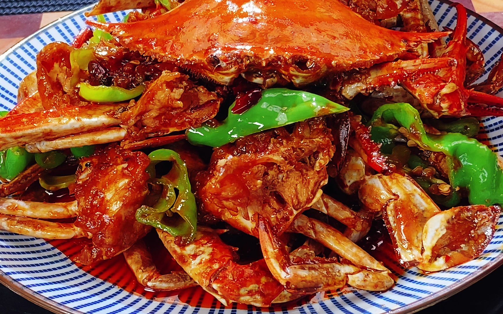 辣酱蟹这样做太好吃了,一周吃7次都不腻,一次做一大盘都不够吃