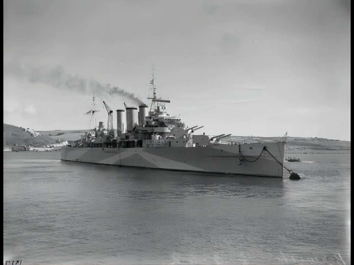 马拉松级重型巡洋舰图片