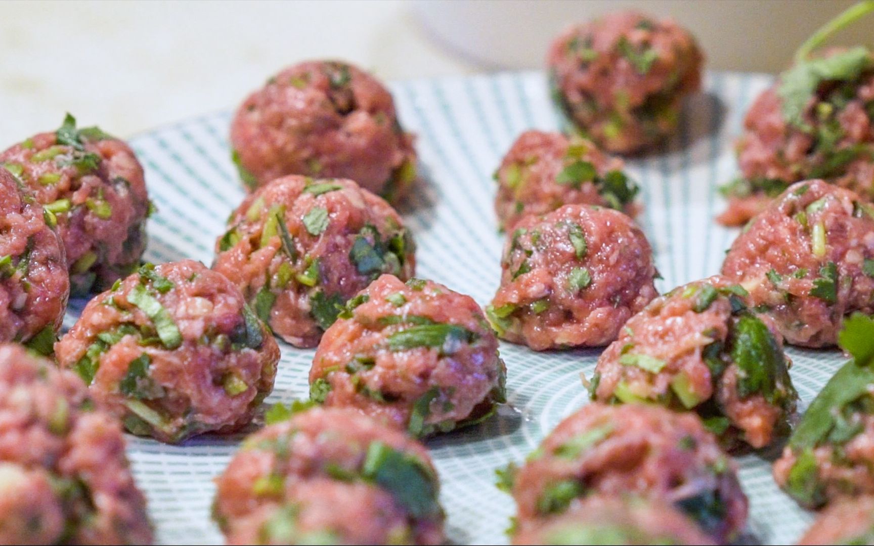 自制香菜牛肉丸!火锅绝配