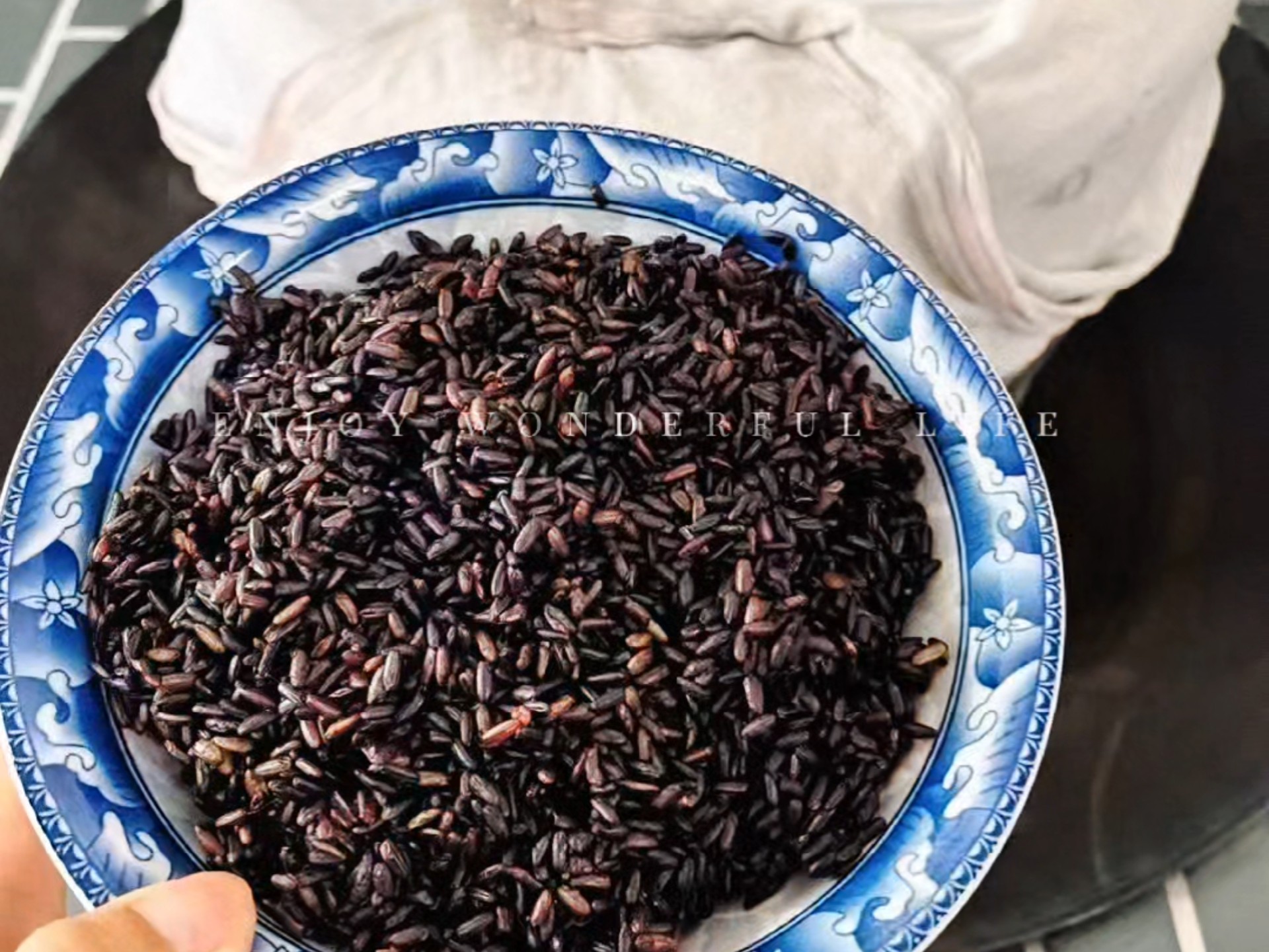 客家黄酒,黑糯米酒宫寒,痛经,气血不足,常喝黄酒可以有效改善以上问题