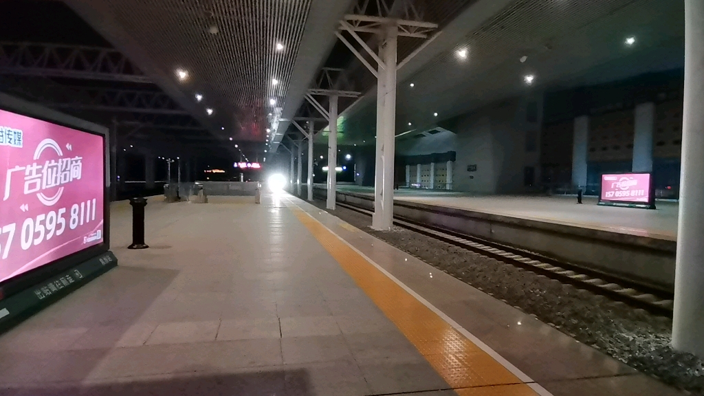泉州动车站夜景图片