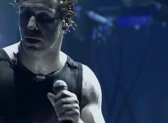 Rammstein  Ich Will & Links 2 3 4 (Velodrom Berlin 2001)哔哩哔哩bilibili