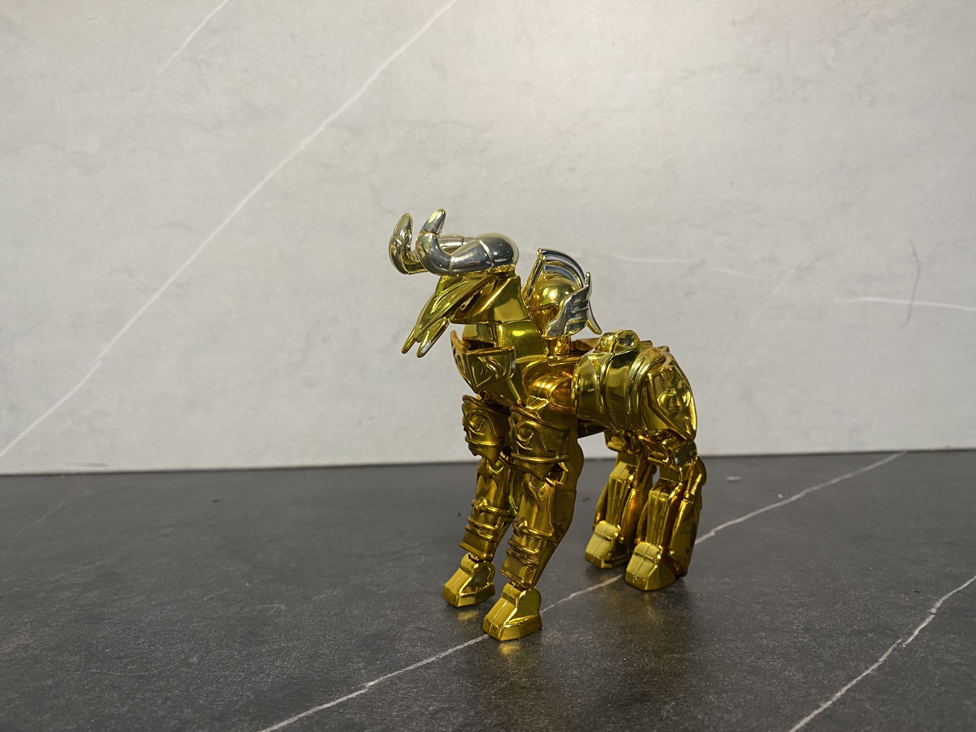 万代圣斗士星矢圣衣神话圣衣大系黄金十二星座白羊座穆欧版西班牙版