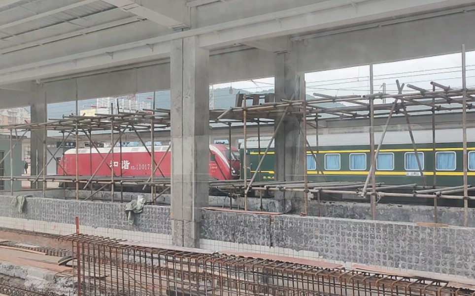 k495 上海南-贵阳 进怀化站四站台 本务上局沪段hxd1d0175