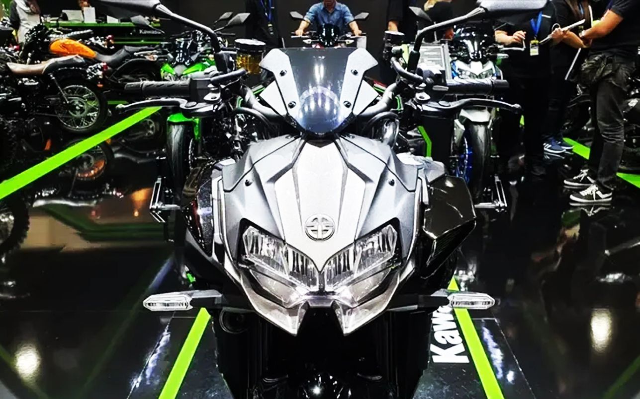 23款川崎zh2,zh2se车展细部展示