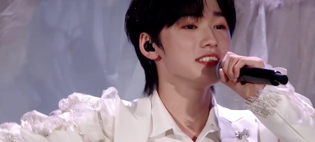 〈宋亚轩〉理想之途演唱会 5:23pm&从今以后