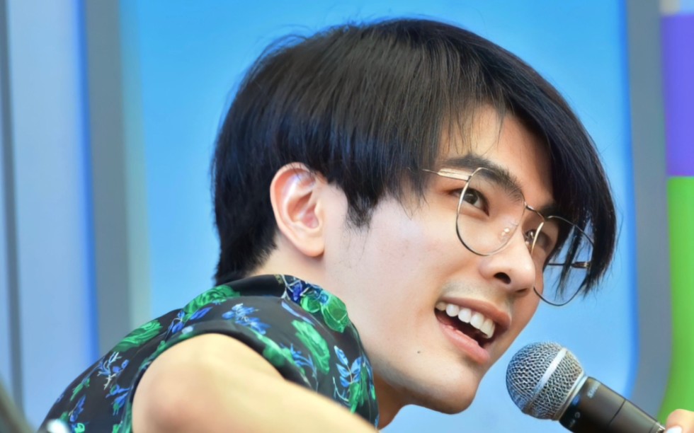 【mile‖张泽毅】清新自然的甜豆耶耶,你就是春天