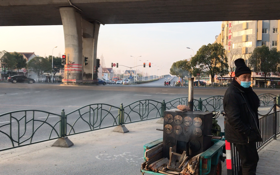 上海街景(华夏东路凌空路交叉路口)